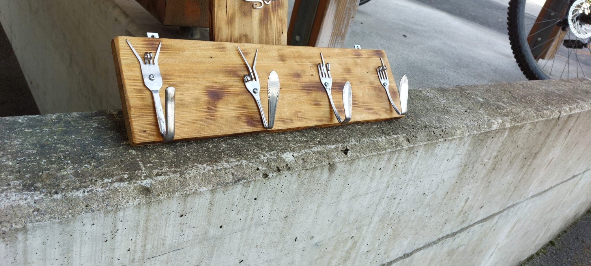 Metallkunstwerk von Nik Kläusler aus Bönigen – Inspiration für Auftragsarbeiten
