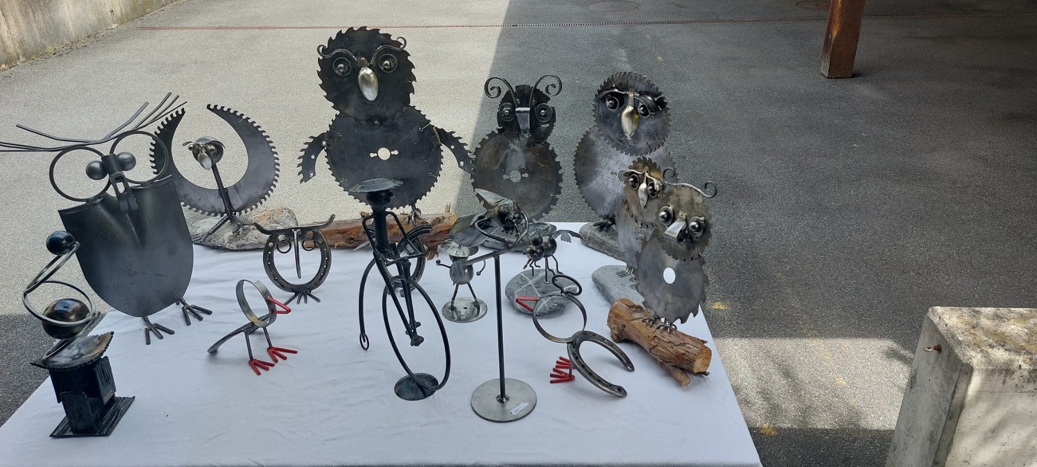 Metallkunstwerk von Nik Kläusler aus Bönigen – Inspiration für Auftragsarbeiten