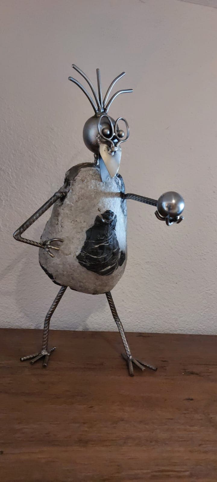 Metallkunstwerk von Nik Kläusler aus Bönigen – Inspiration für Auftragsarbeiten