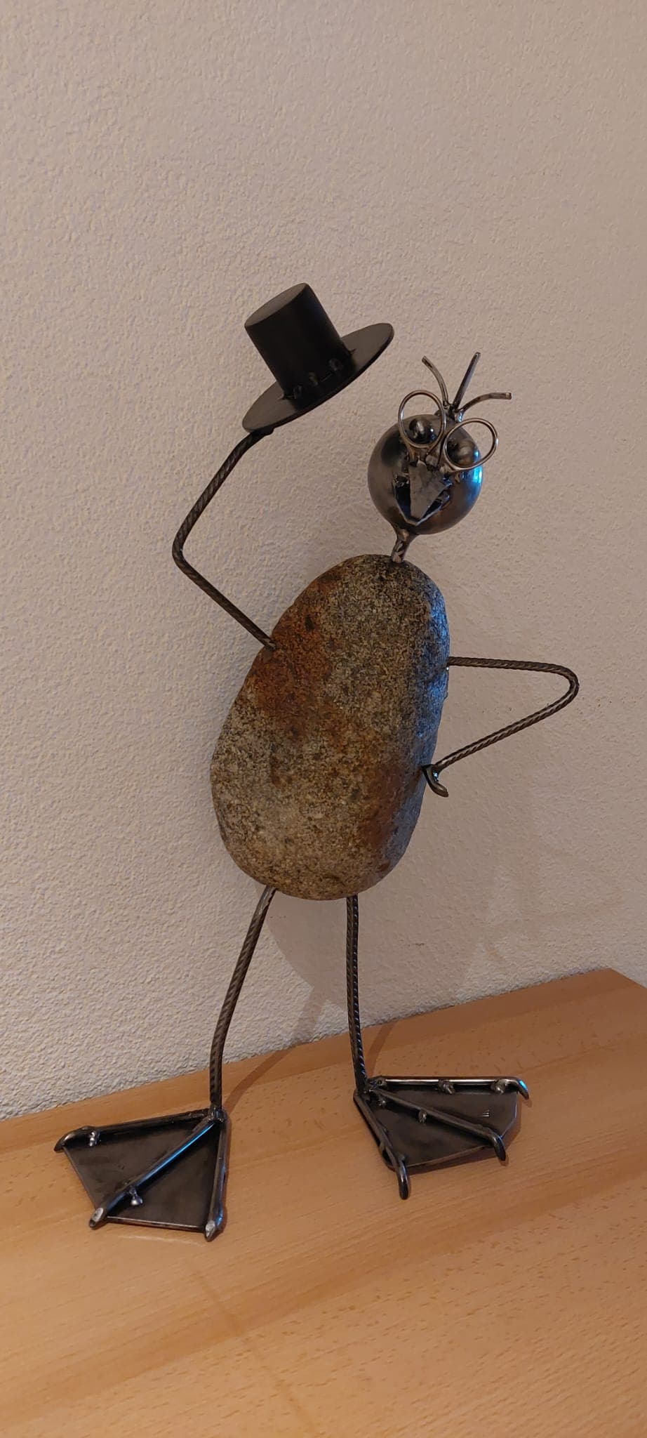 Metallkunstwerk von Nik Kläusler aus Bönigen – Inspiration für Auftragsarbeiten