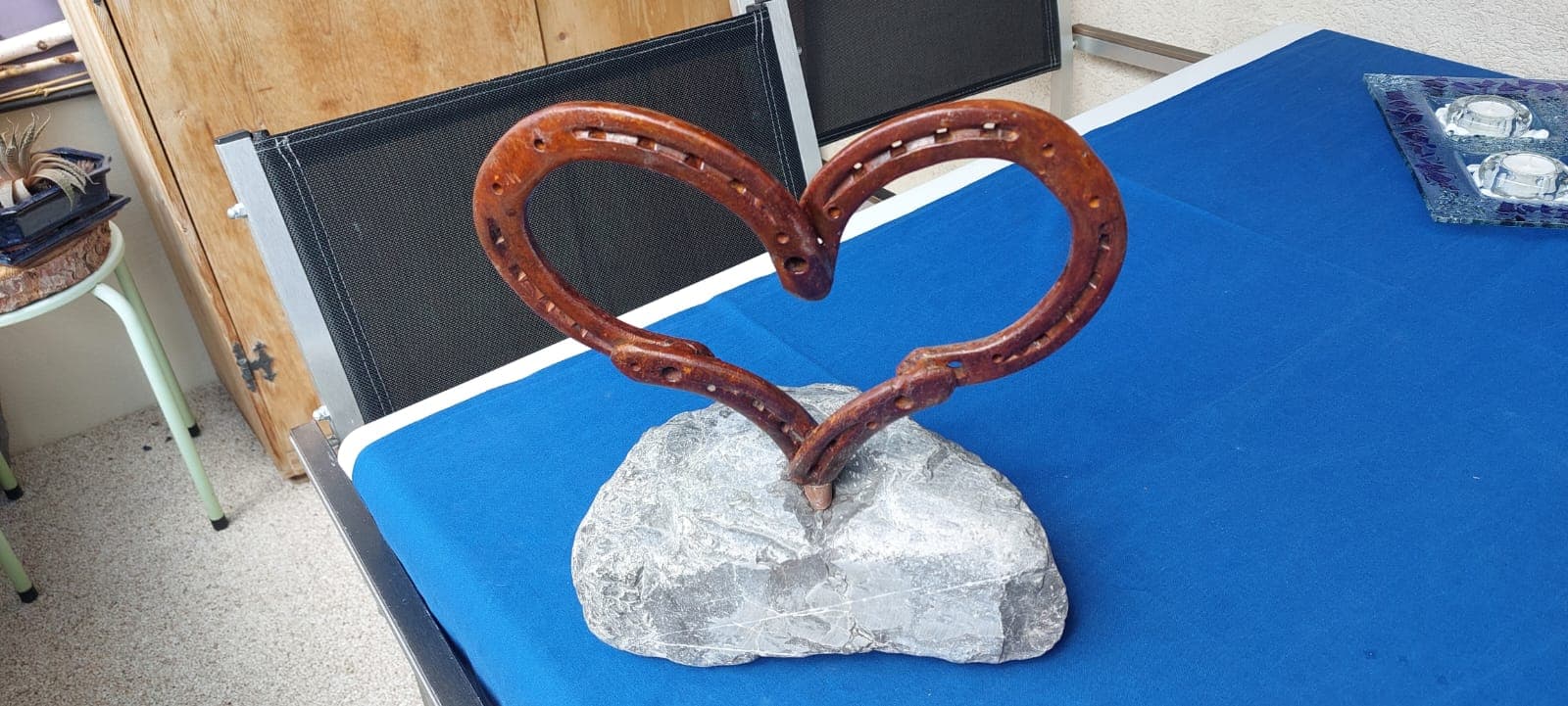 Metallkunstwerk von Nik Kläusler aus Bönigen – Inspiration für Auftragsarbeiten